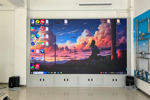 LED显示屏亮度怎么选？室内、户外、半户外差多少？
