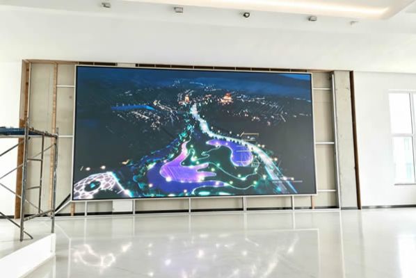 LED显示屏画面闪烁/抖动是怎么回事？5个常见原因与排查方法