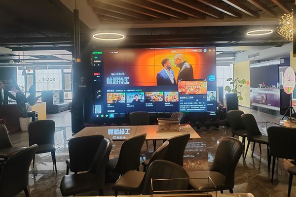 主题餐厅显示大屏设计，对于拼接屏的选择需要注意什么