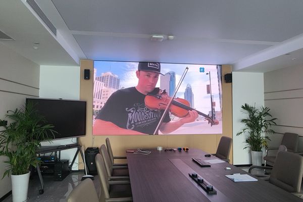 贵金属暴涨触发LED显示全链调价，高价值转型成破局关键