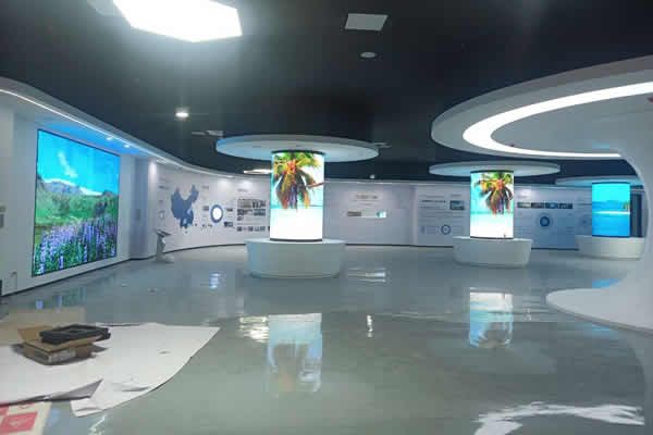 企业展厅设计迈入“沉浸式”时代：LED显示技术如何重塑品牌叙事空间