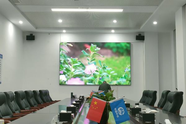 LED显示屏和液晶拼接屏有什么区别？会议室/监控中心怎么选？