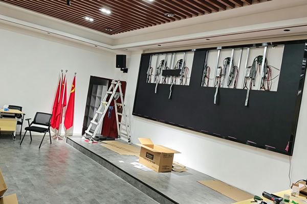 LED显示屏常见故障排查手册：死灯、黑屏、花屏一网打尽