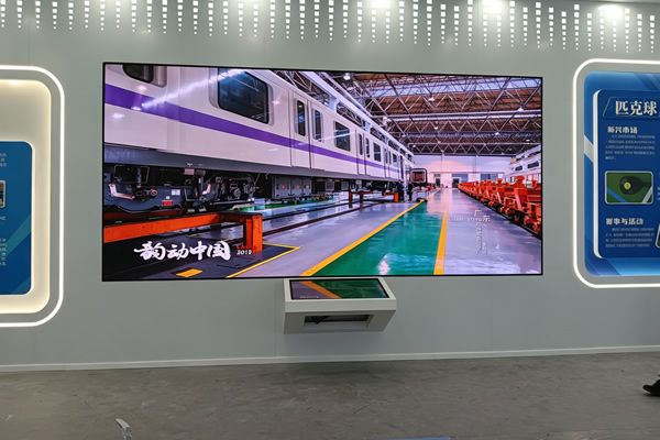 LED显示屏选型常见误区：参数越高越好？间距越小越清晰？