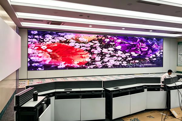 指挥中心/监控室LED大屏怎么选？实战选型指南