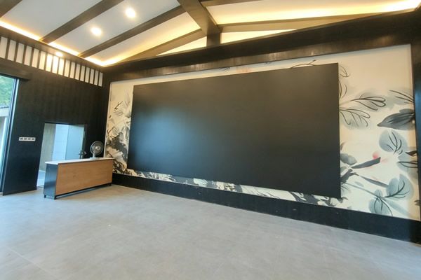 LED屏突然黑屏了？别慌，先排查这5个地方