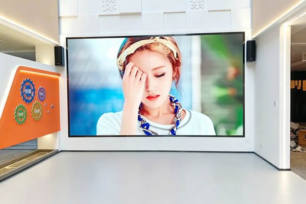 LED显示屏夏季高温防护指南：3大危害+5步防护，确保大屏安全度夏