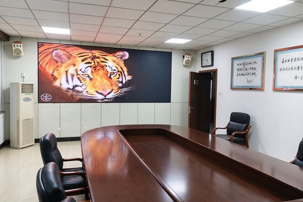 同样点间距，功耗差一截：LED显示屏的功耗差距从哪来