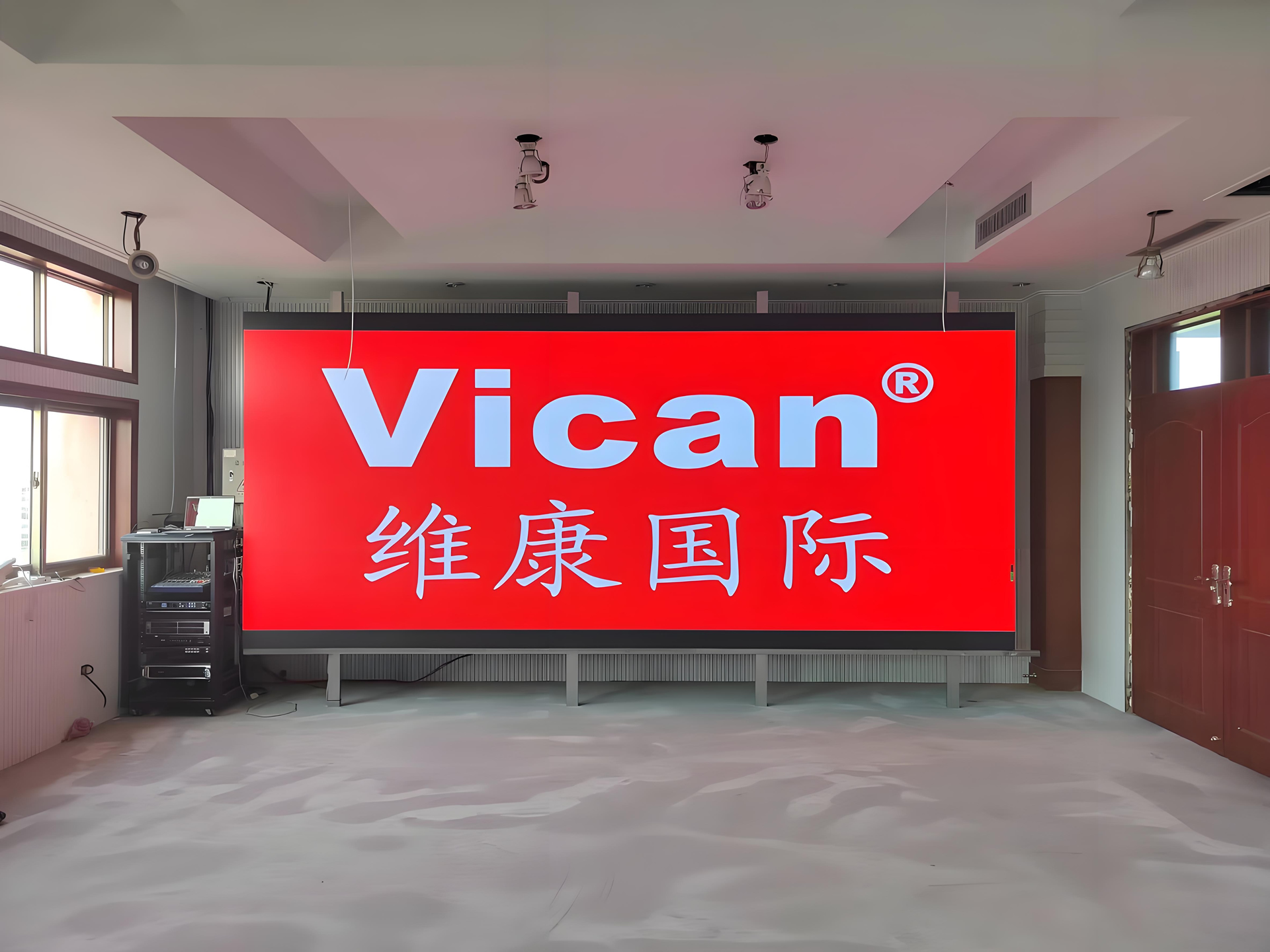 4.8×2.56m 会议室实景图